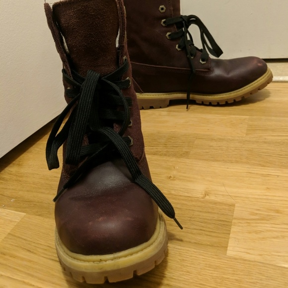 Timberland Boots - Picture 2 of 3